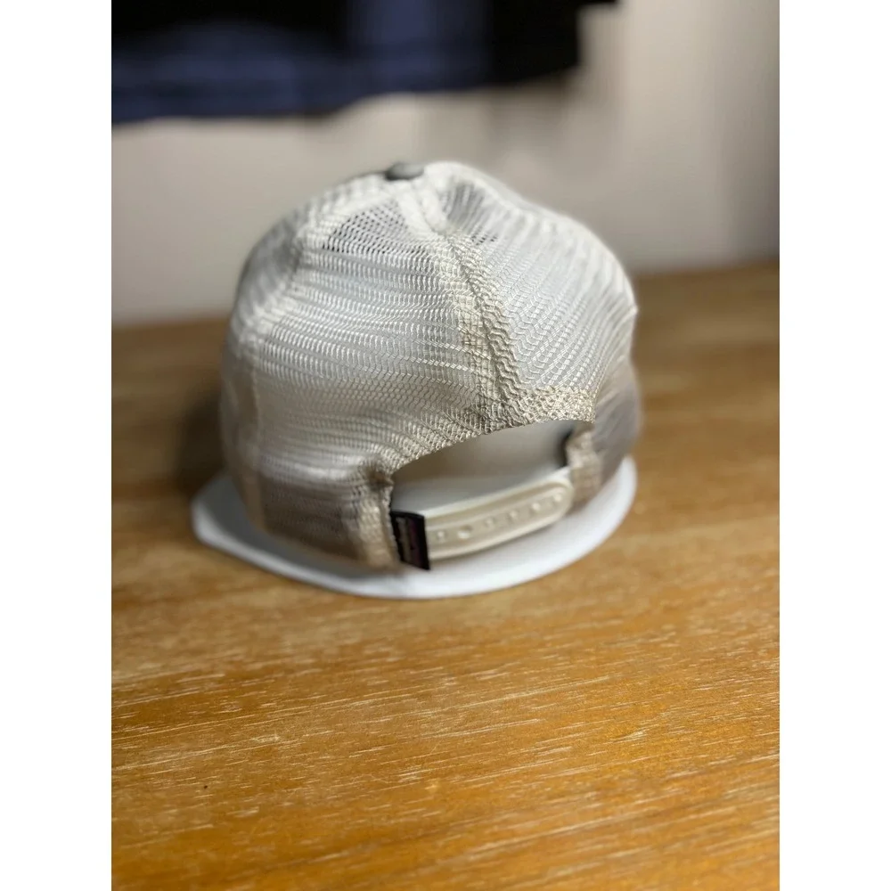 Patagonia Fitz Roy‎ Emblem Lopro Trucker Hat  Excellent - Grey -